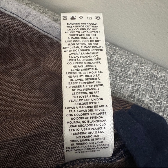 Levi's Kids Navy and Gray Plaid Hooded Shirt - Picture 9 of 9